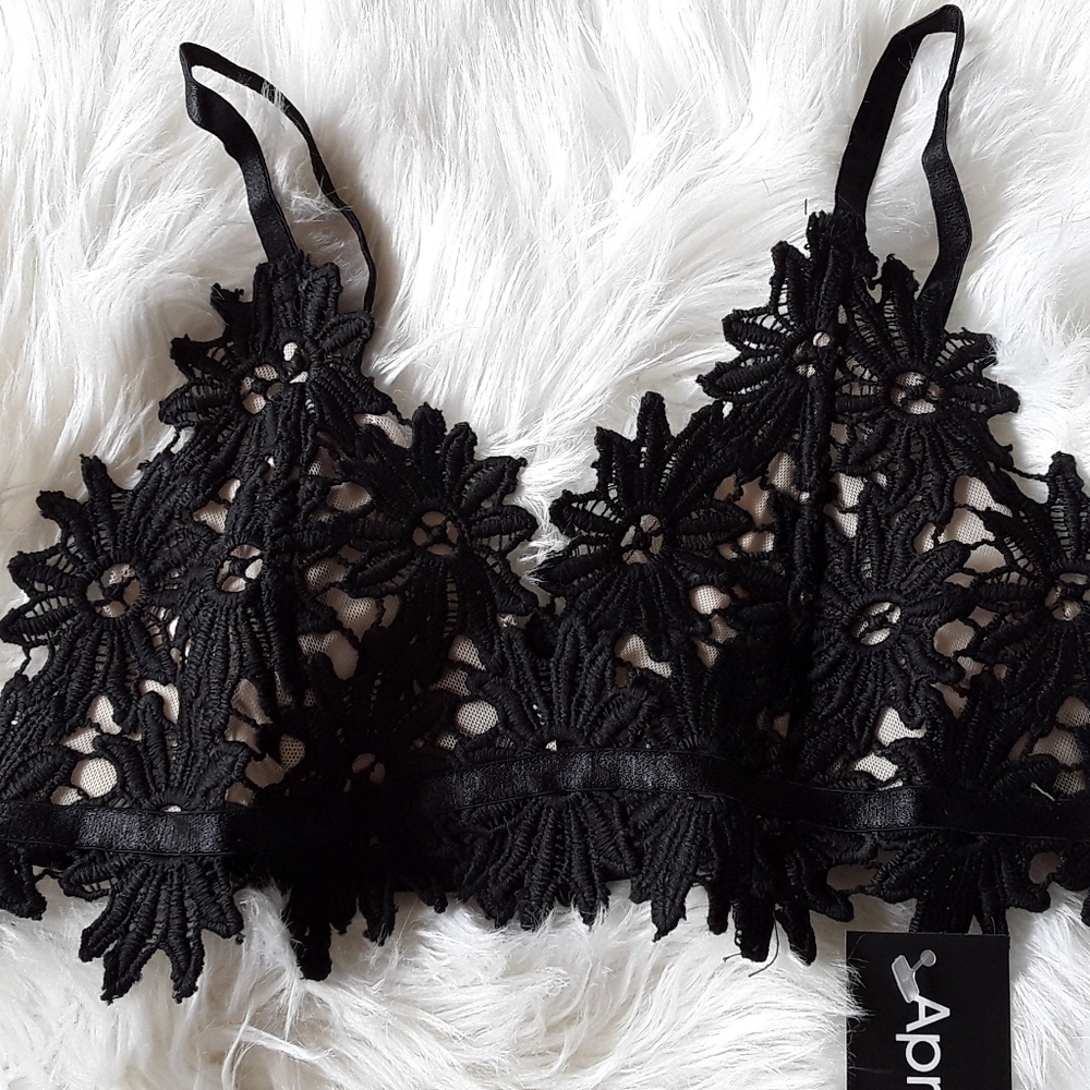 DAISY Bralette in Black S M